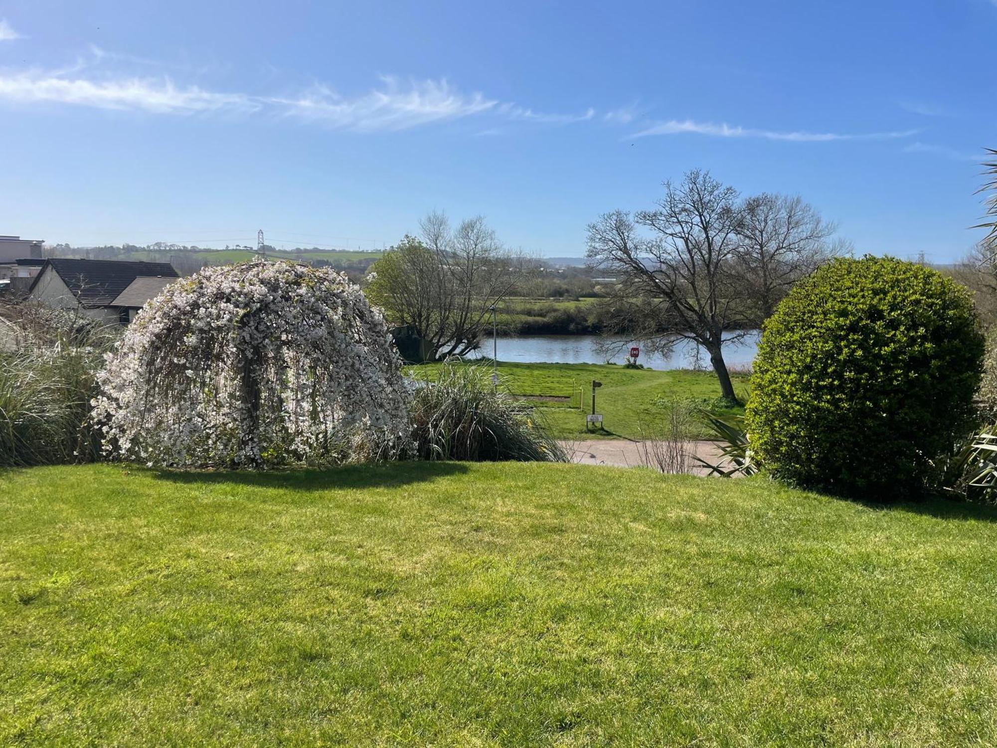 River Retreat Apartment Exeter - River Views & Parking Luaran gambar